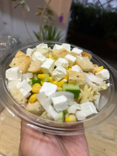 سلطة المعكرونة